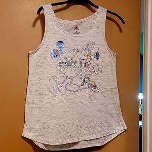 NWOT Womens sleeveless t shirt
